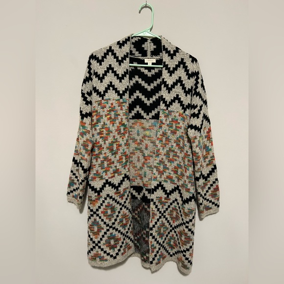 debut Sweaters - Rainbow pattern debut sweater